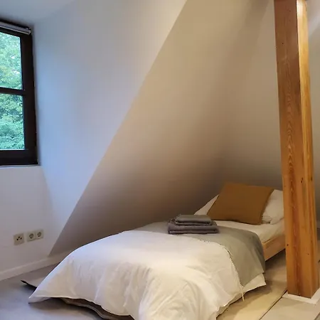 Aussergewoehnliche Familien- Und Hundefreundliche Maisonette-wohnung Im Historischen Jagdschloessl - Keine Monteure Beilngries